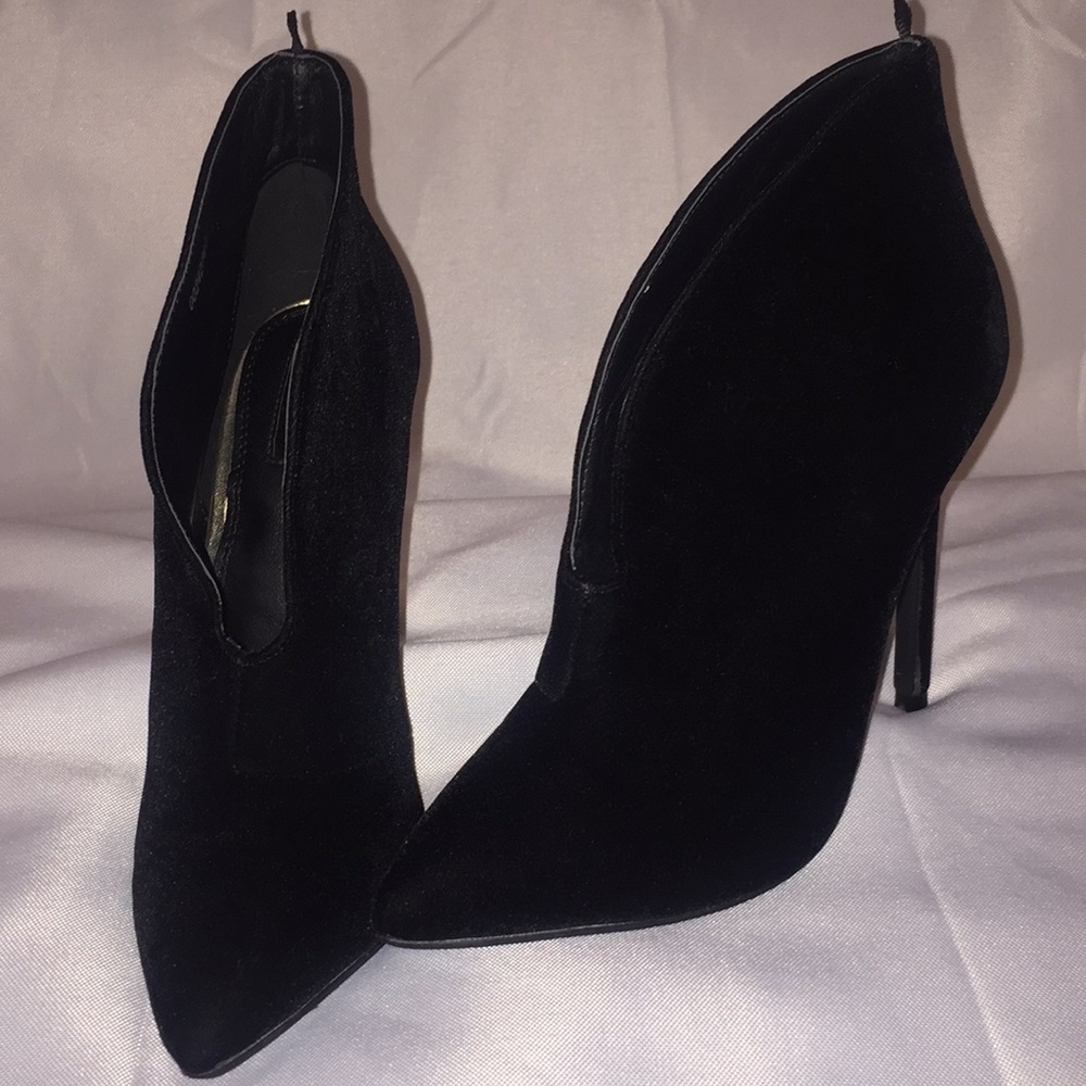 Black Velvet Forever 21 Heels